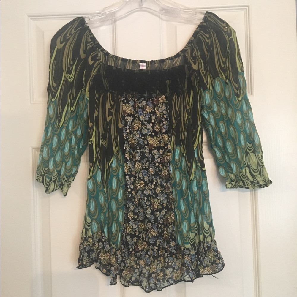 Sheer Peacock Pattern 3/4 Sleeve Blouse